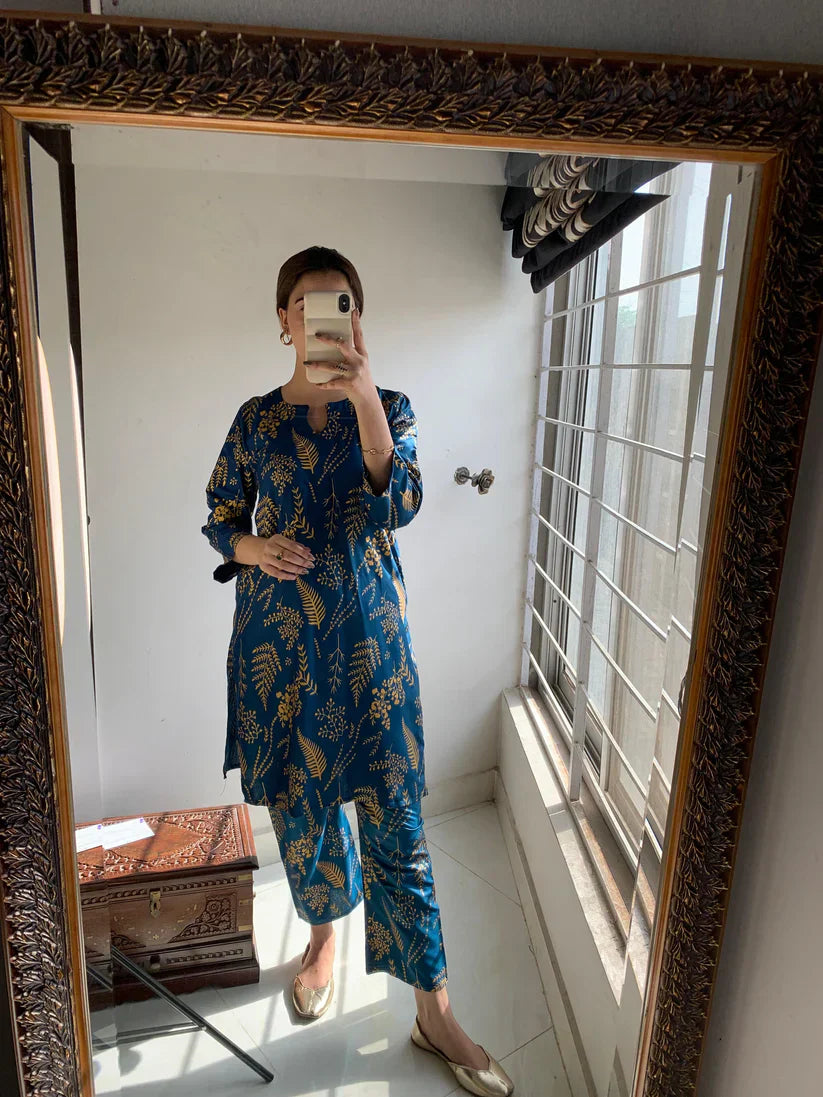 2 Pcs Women's Stitched leaf Printed Suit